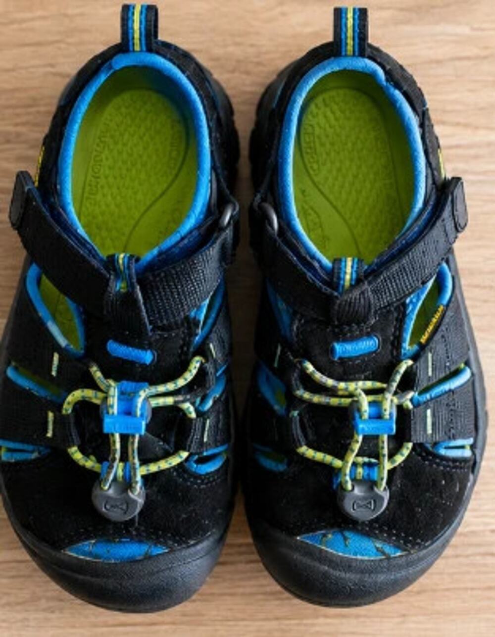 KEEN Newport H2 Kids Sandals Size 2 Blue Black Water Hiking Shoes